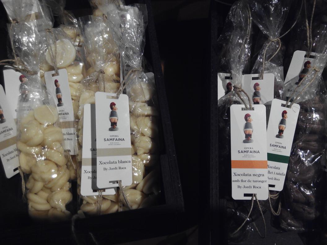 nereachocolate's tweet image. Ayer en #OperaSamfaina Vendían este #chocolate Esperemos que pronto más @Liceu_cat @jordirocasan