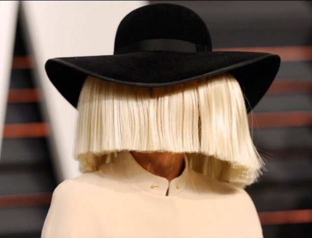 kates_galbraith's tweet photo. me rn.
#fringeproblems #highmaintenanceAF https://t.co/k7oMWv6Ub5