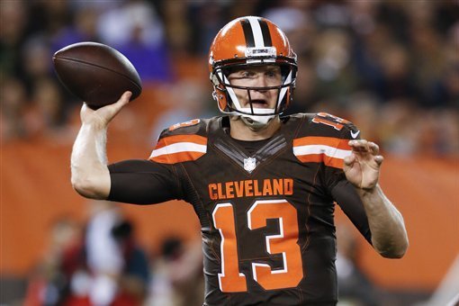 ThatSportShow's tweet photo. Josh McCown Fantasy Outlook After Robert Griffin III's Injury https://t.co/JO7DRdEGDF #CLE #Browns #NFL https://t.co/6FRK8hGO2h