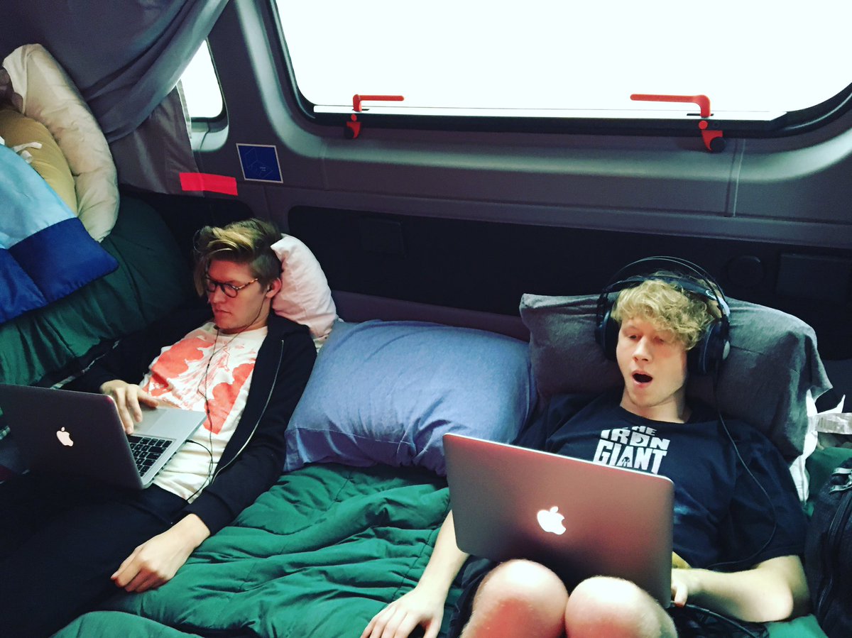 oblioband's tweet image. Chillin hard in the van. Playing TONIGHT at Golden Bull in #Oakland 21+, 9pm #bandvan #tourbus #bandlife #roadtrip