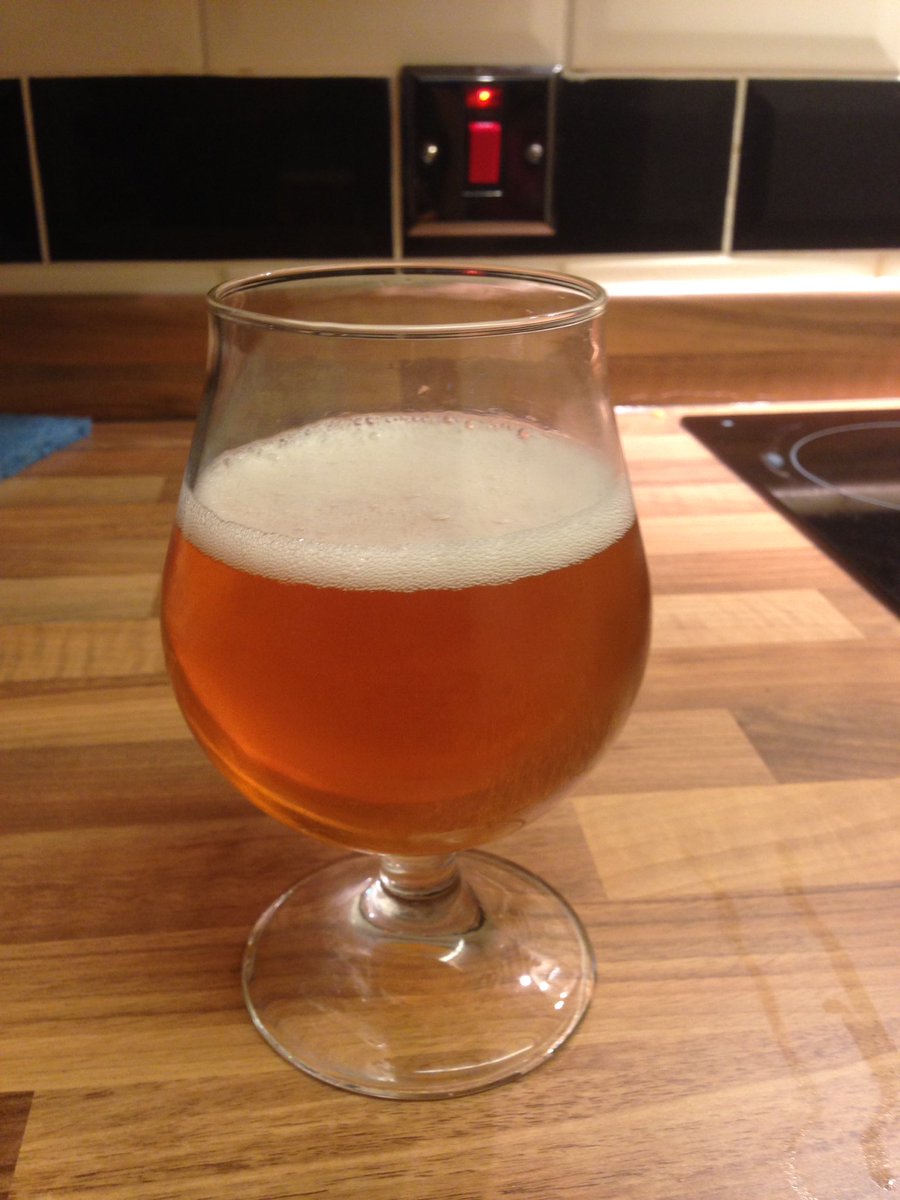 roborton41's tweet photo. #Pre- #craftbeerhour is going well. @StAustellBrew and @roger_ryman 's outstanding #CardinalSyn & #BadHabit https://t.co/2uH90uK5yK