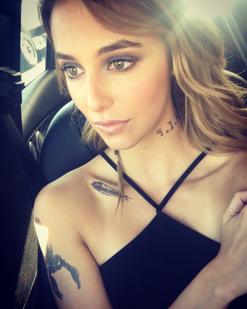 Lauren Swickard on Twitter "That one time I had tattoos 😂🙈💯 https //t