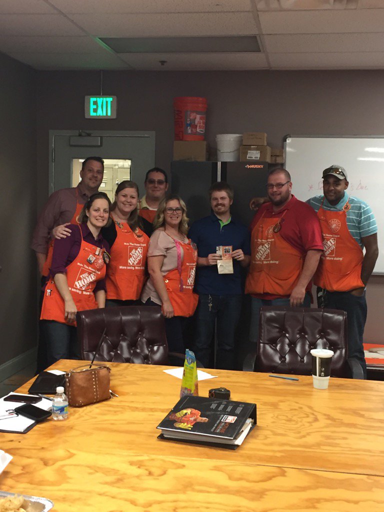 Alexx getting recognized for doing the right thing from the PAR @K8tMatt <a href="/ImNotAlexx/">Alexx Robidoux</a> <a href="/AnthonyBiondy/">Anthony Biondy</a> <a href="/tiffanysnetwork/">Tiffany Moore</a>