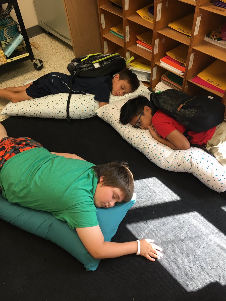 franke5th's tweet photo. Rough day at The Castle! Hard work=fried brains!@NewCastleES_VB https://t.co/I11xX76sfm
