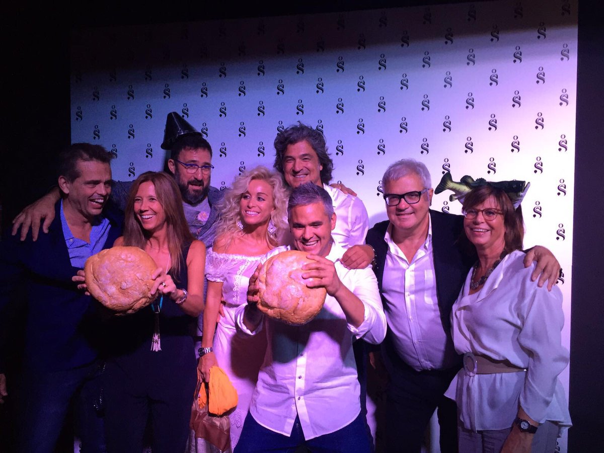 NanduJubany's tweet image. Gran inauguració d&apos; #OperaSamfaina amb molts amics!!! Un projecte amb molta ànima!!