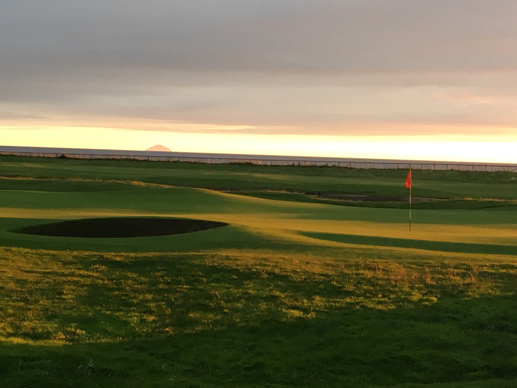 Russell Evans tweet media