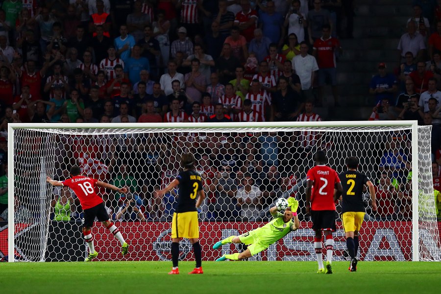 Jan Oblak saved Andres Guardado's penalty. Photo: Atletico Madrid Twitter