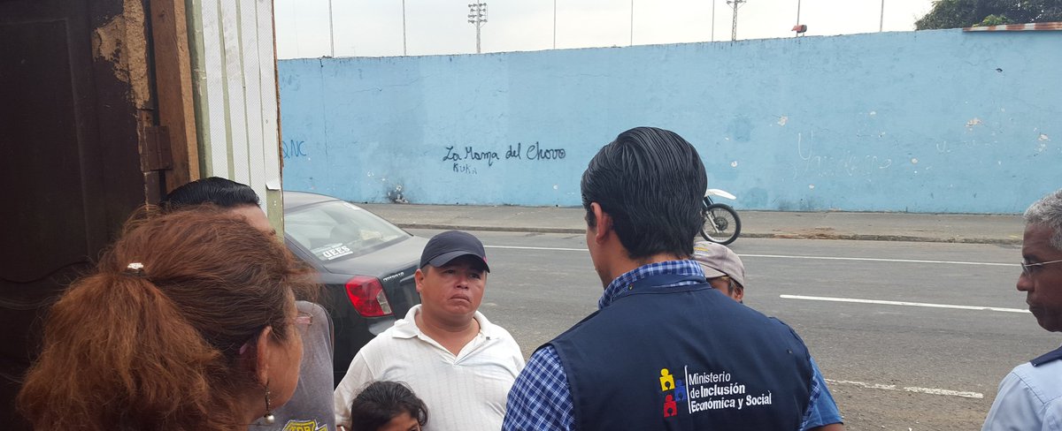 Atendimos con equipo Distrito Centro Sur a familia damnificada q vive en Cuenca y Tulcán <a href="/MashiRafael/">Rafael Correa</a> <a href="/LidiceLarrea/">Lídice Larrea</a>