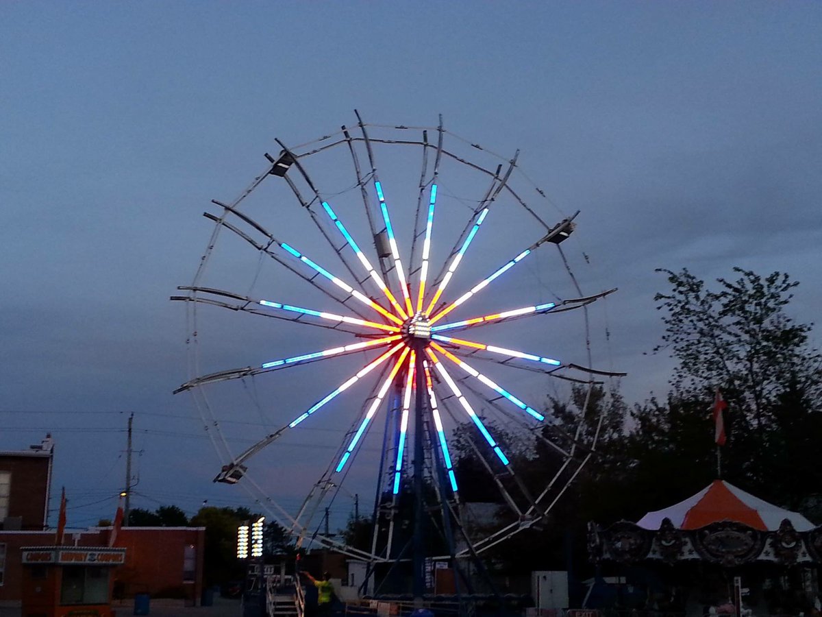 BinbrkAgSociety's tweet photo. Thursday night 5-9pm $2 rides!!! https://t.co/GX44DfdMxi