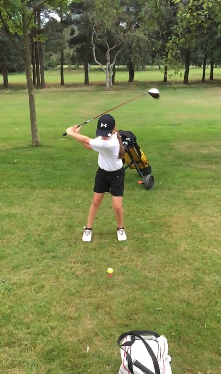 WheatleyJuniors's tweet photo. Good improvements with Brooke tonight developing a better weight transfer during her swing #juniorgolf #morestable https://t.co/6YgrNNNJJL