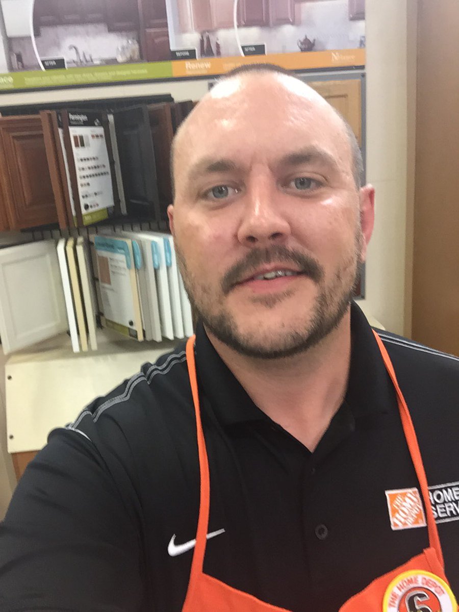 HDI_Dallas's tweet photo. Smiling for #selfgens! #HDI #Refacing #gotone! #ServicesSelfie https://t.co/wediEWXsdG