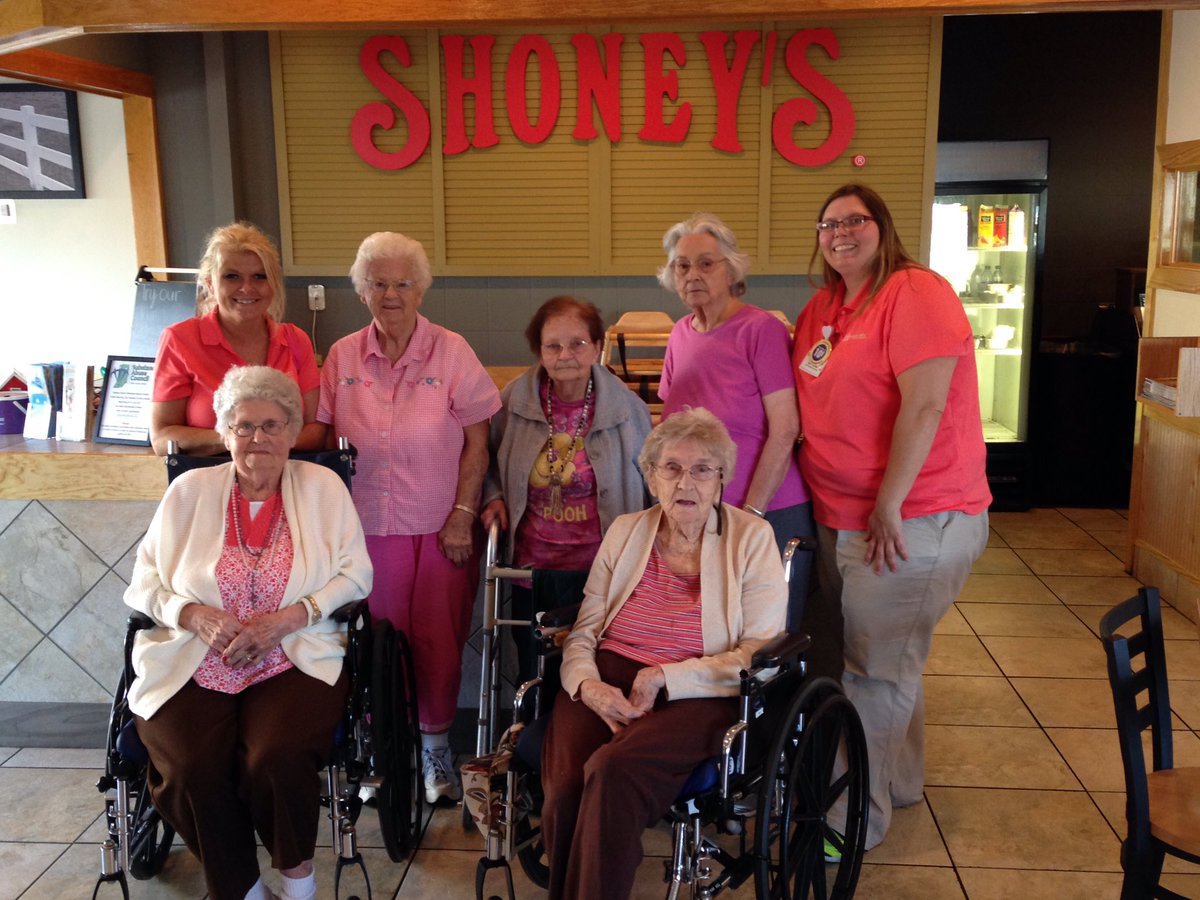 ScenicHills_CC's tweet photo. Out to Jasper to enjoy lunch at Shoney's. #TuesdayOuting #TrilogyLiving https://t.co/mEKd68vSYb