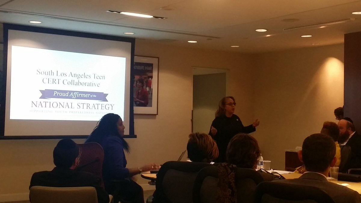 TRNPortals's tweet photo. LA Teen CERT Collaborative Sharon Silvers and Shamika Ossey presenting at the Natl Assoc of Counties #BRDC2016 https://t.co/7TqcBlt2fm