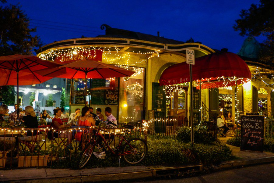 If #NYC never sleeps, then #NOLA never sleeps hungry. Here are spots for late-night eats: ow.ly/SUPS304aS56