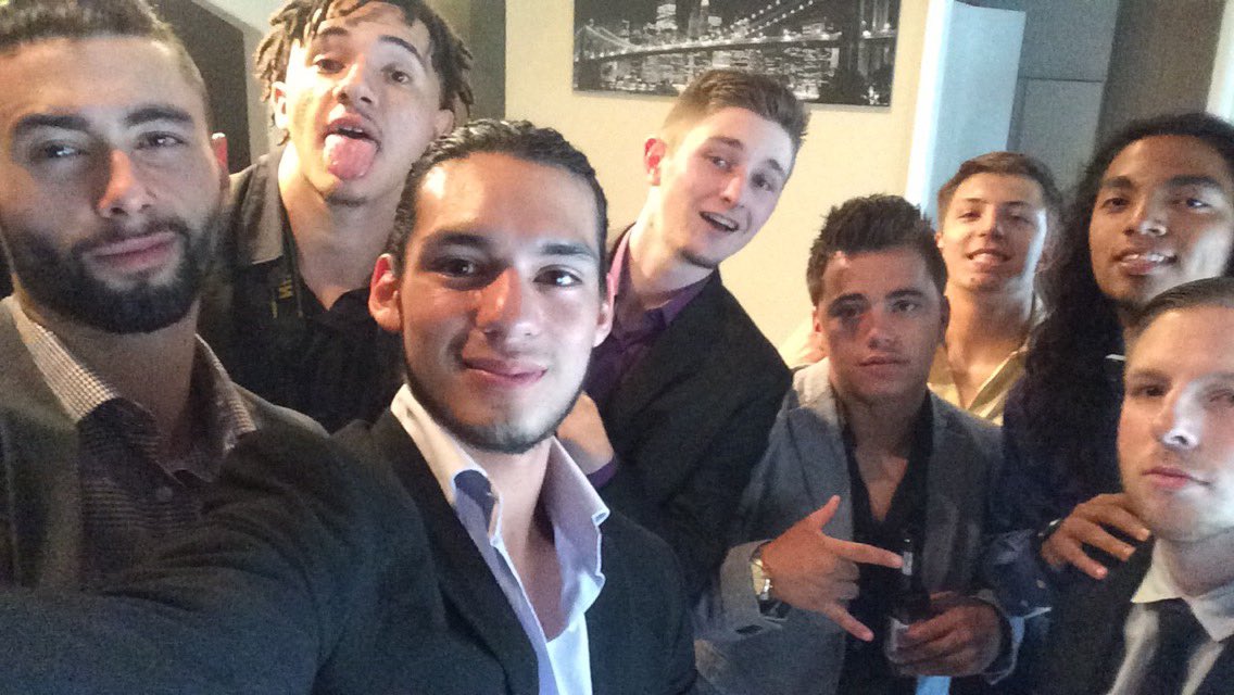 emi_cordova's tweet photo. Much love to my 🅱️oys. No other group of friends like these guys 💯 @CameronMinetta https://t.co/ISUy4B0lcj