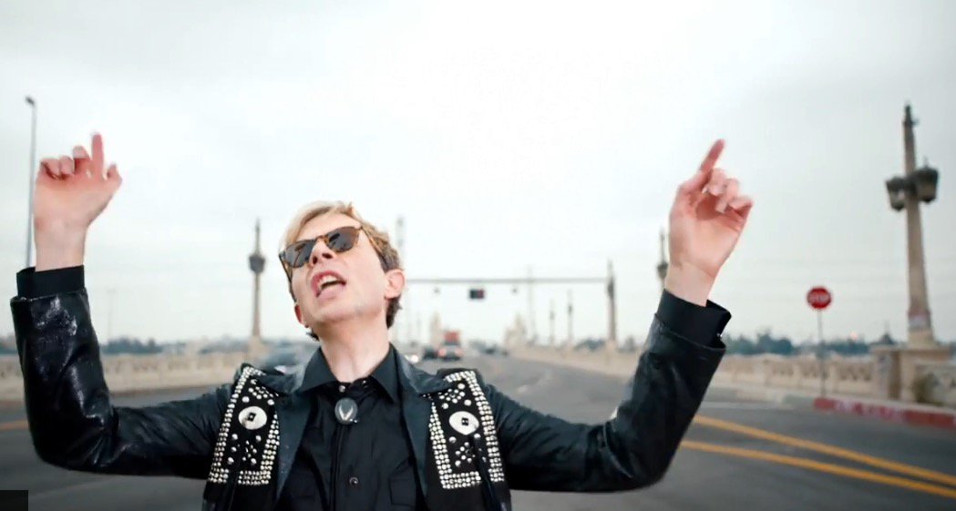 Riffyou.com tweet media