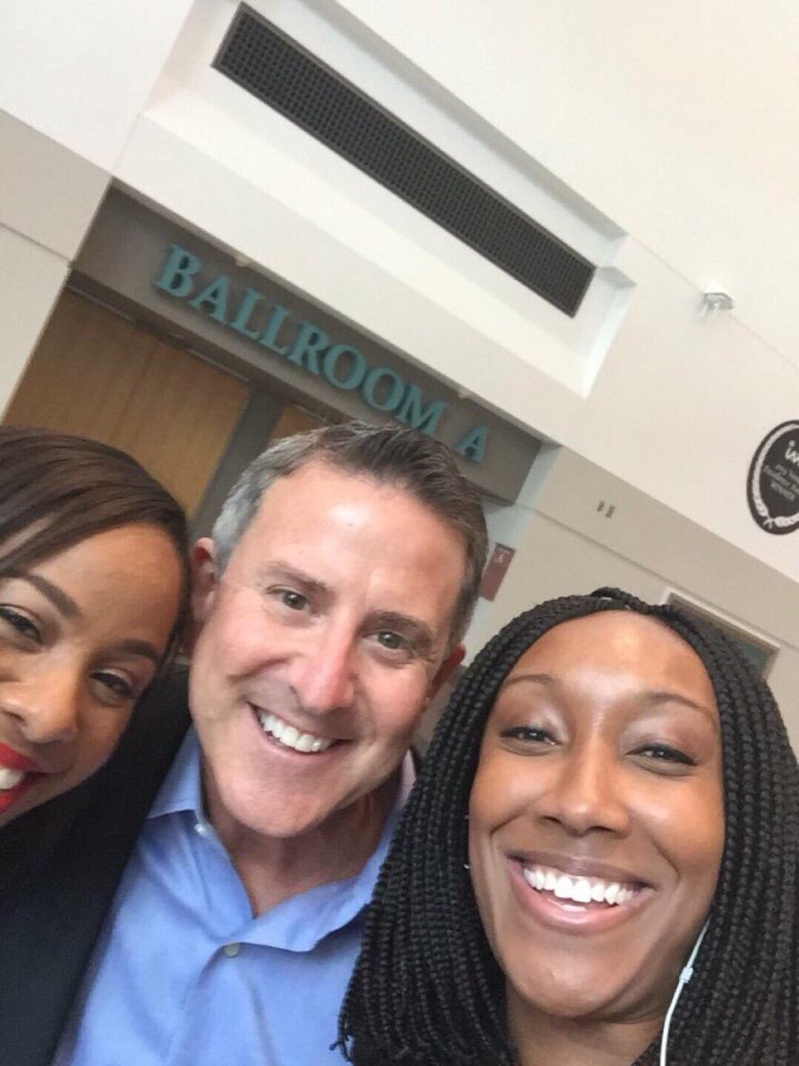 JamieD346's tweet photo. First day of #FNSM #WeMakeTarget #Goodtimes @ShawPassTarget https://t.co/armzdLU342