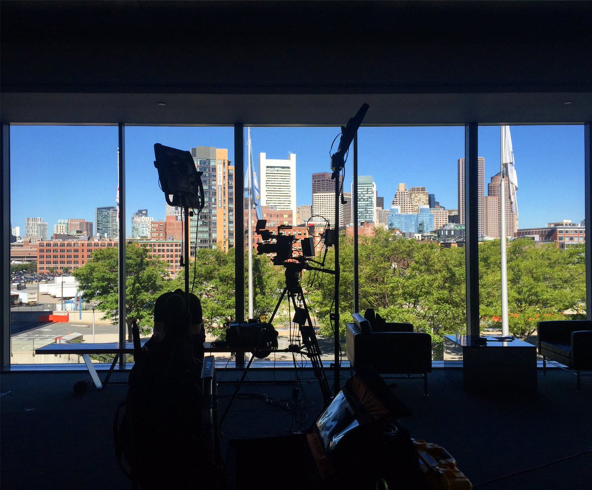 dgaproductions's tweet photo. #BTS at #GPC2016 - teaming up w/ @VideoLinkLLC & longtime friend DP @kielbasablog #canon #c300 #smallhd #litepanels https://t.co/qW9zzHqudV