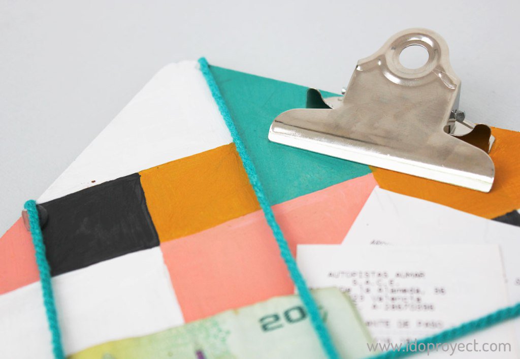 idoproyectPT's tweet photo. DIY: Clipboard organizador de parede https://t.co/Jxt4YwEuWy https://t.co/aHCJY6FZUH