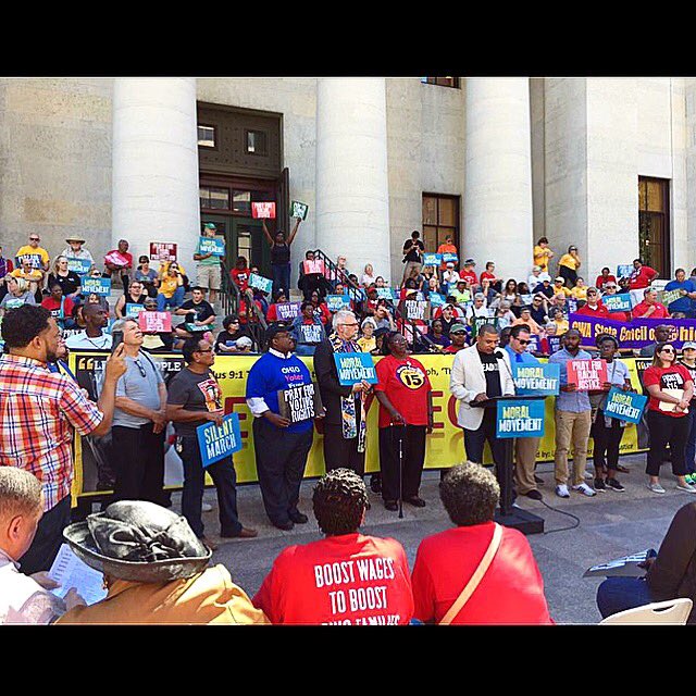 KEARLEY216's tweet photo. #MoralMovement #INAMIAM #FightFor15 #ActivistLife https://t.co/gXTxgKFI9Q