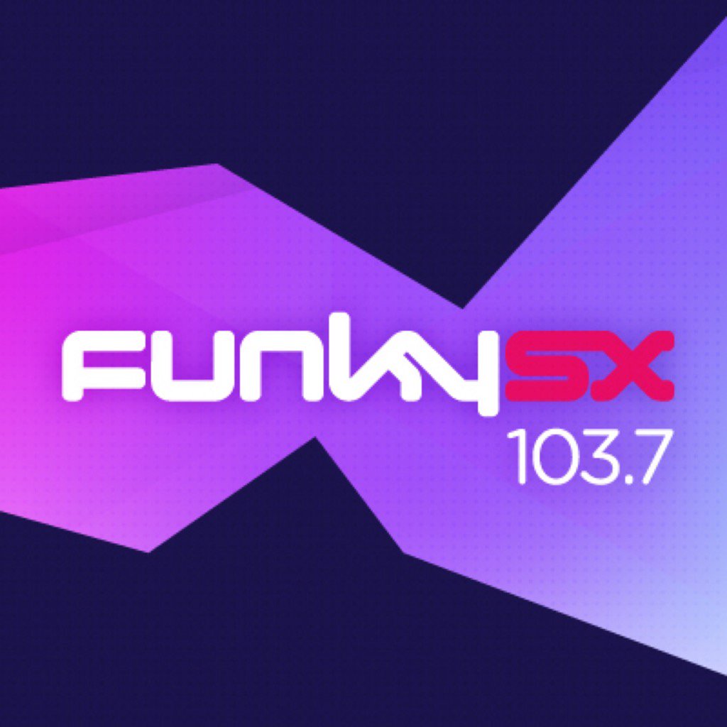 djmiley's tweet photo. Im Locked to House Association on @FunkySX Via their brand new iPhone App #FunkySX https://t.co/m8btFLy074 https://t.co/wcT4bGEMwS
