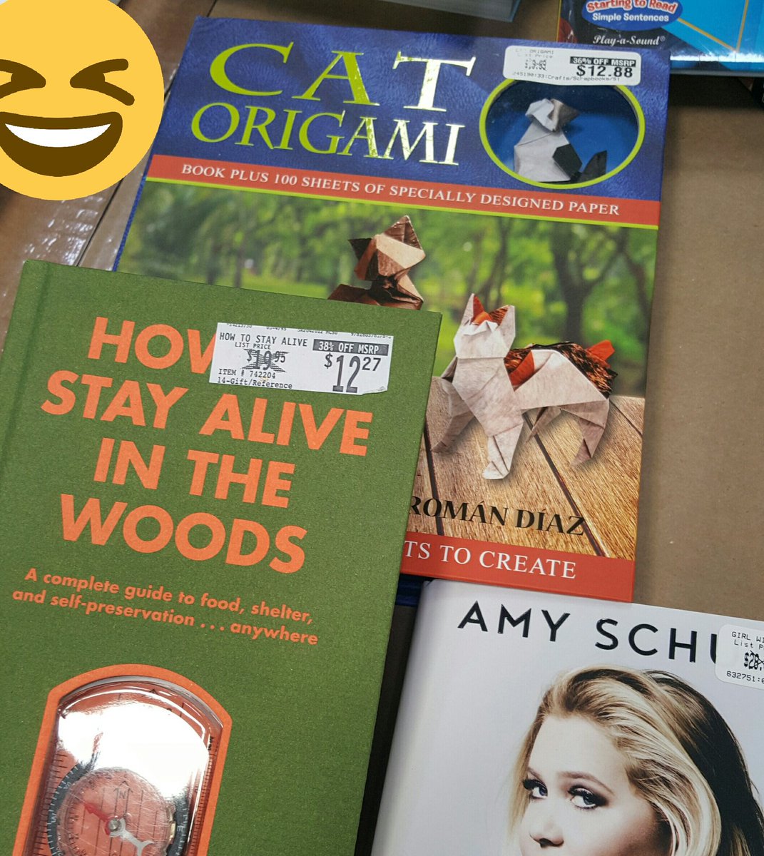 tx_letty's tweet photo. Christmas wish list! #books #readerpower #nerd #brainstimulation https://t.co/OYsEC3uagl