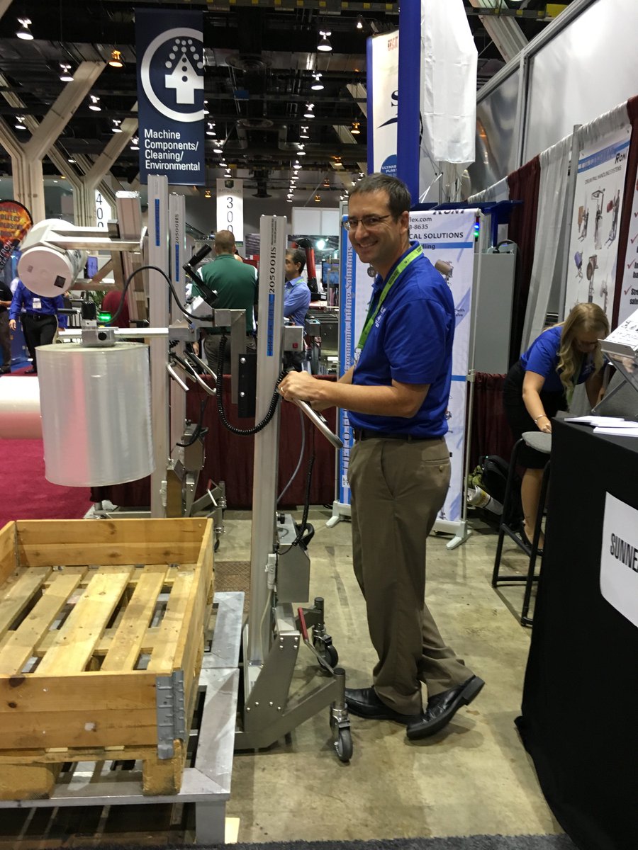 LiftoFlex's tweet photo. Come see John in booth NC-328 at #IMTS2016 #makethebasementgreatagain #basementboothsmatter #liftoflex https://t.co/XZLylICOOD