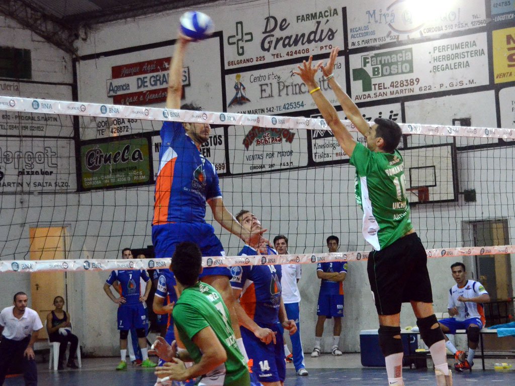 GRomanuttiFans's tweet photo. Una liga más de @GRomanutti junto a @psmvoley y nuestra también. Por supuesto. PSM VOLEY 2016/17 https://t.co/X7zklaJL7r