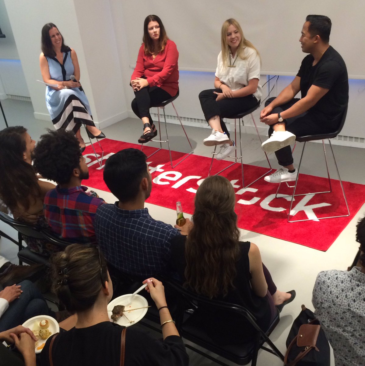 Insightful chat with <a href="/KerenSachs/">Keren Sachs</a> <a href="/lizrenstrom/">Elizabeth Renstrom</a> <a href="/AlisonZavos/">Alison Zavos</a> @skilledconcept about #TheFutureOfImagery. <a href="/Shutterstock/">Shutterstock</a>