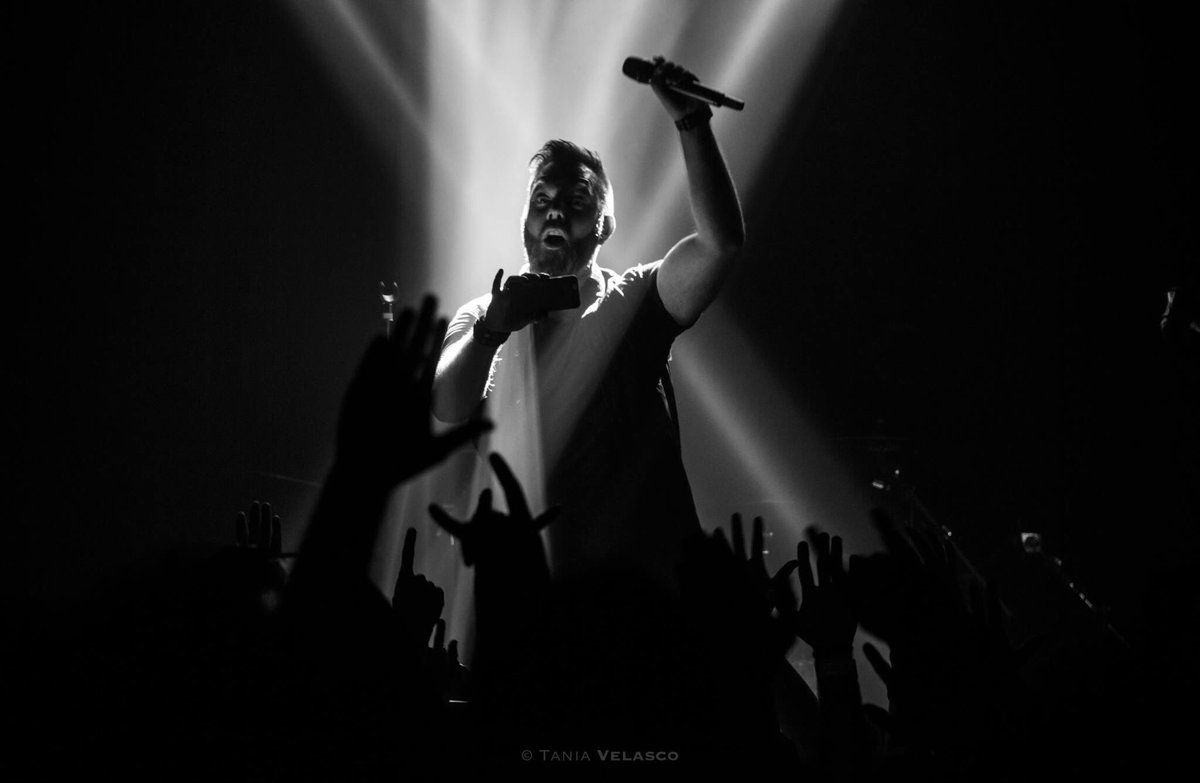 Taniaphoto3's tweet photo. Concierto de @circusmaxtweet  en el @ForoIndierocks #CDMX
📷:@Taniaphoto3 https://t.co/TbyUXUwStN