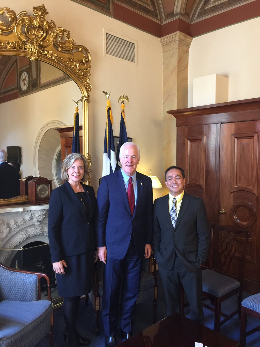 CindyKirby05's tweet photo. Awesome day in DC with Dr.Edgar Tibayan, Senators John Cornyn and Ted Cruz and Congressman Will Hurd. https://t.co/xXxBJKWVWj