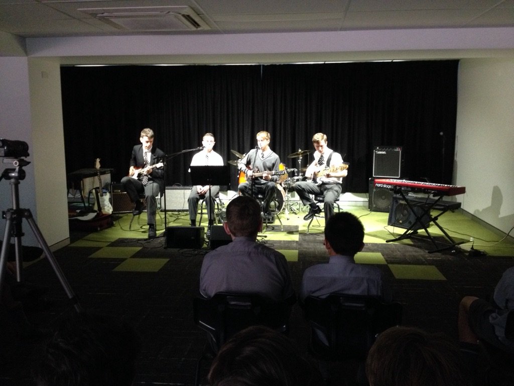 MusicIona's tweet photo. Yr 11s doing an amazing job for their music exam. Yr 9s get to watch! #themusicworldisinsafehands https://t.co/Ozhe7dbAr8