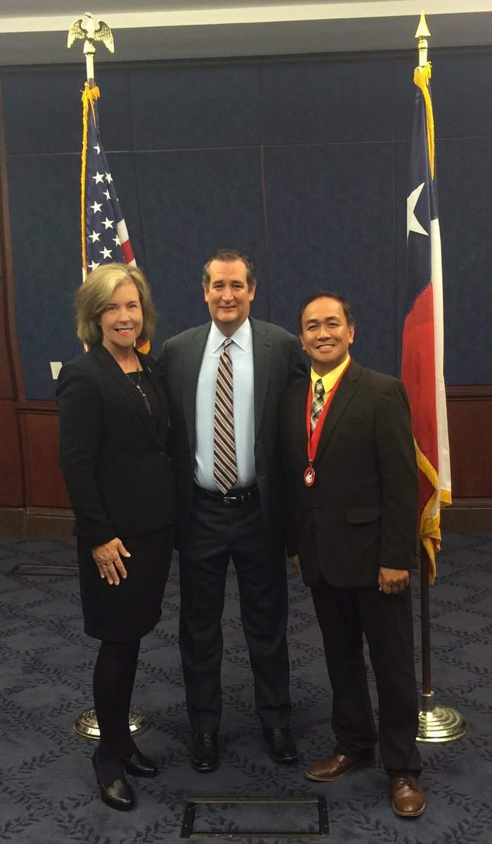 CindyKirby05's tweet photo. Had an awesome day talking about education needs in TX with Sen. John Cornyn and Ted Cruz and Congressman Will Hurd. https://t.co/ZOk0E8F6EH