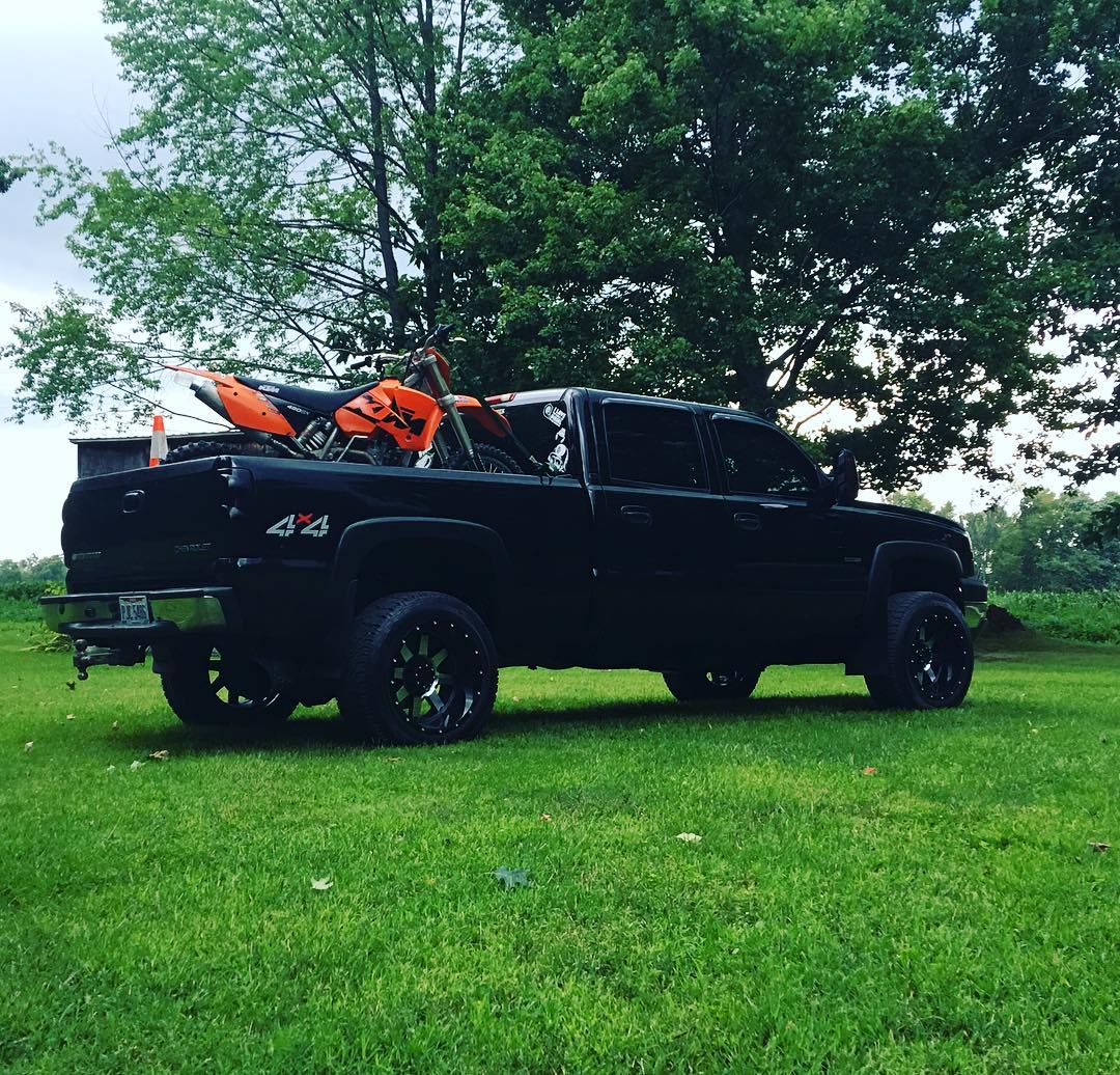 GearAlloy's tweet photo. Awesome Chevy on our 726M Big Block wheels!
Shout out to @blackmax_lly

#gearalloy #atdwheels #ktm #chevy726M https://t.co/TXPqxXRpWp