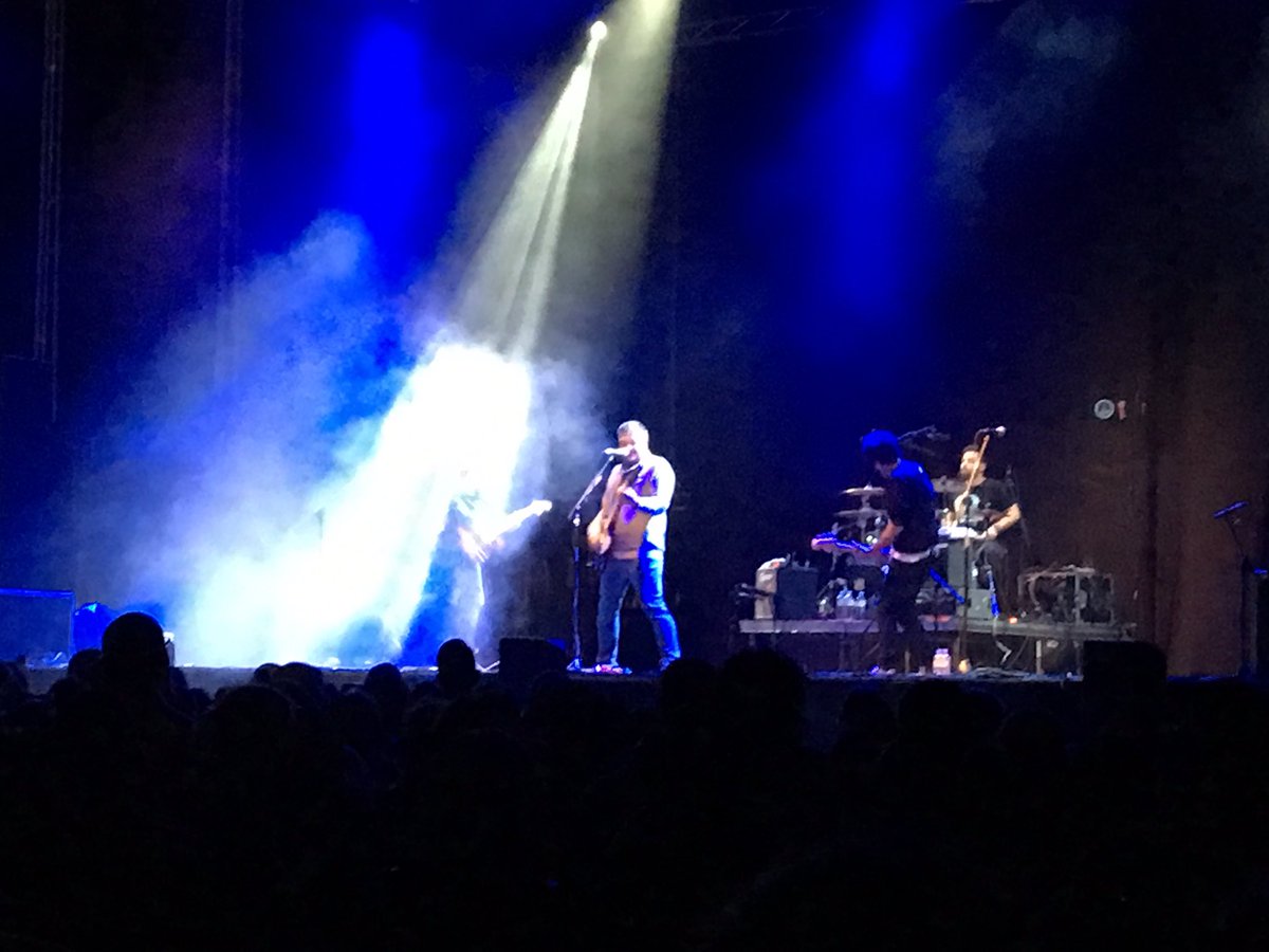 FiestasdeFuenla's tweet photo. Los despistaos en las #fiestasdefuenlabrada16 #fuenlabrada #fdf16 https://t.co/wupZhOPTT4