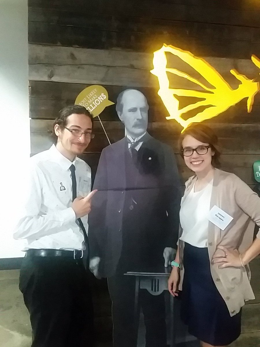 lgaroppz's tweet image. Hanging with A.J Drexel at #DrexelGNN repping #DrexelHyperloop at Flying Fish Brewery #UPshow