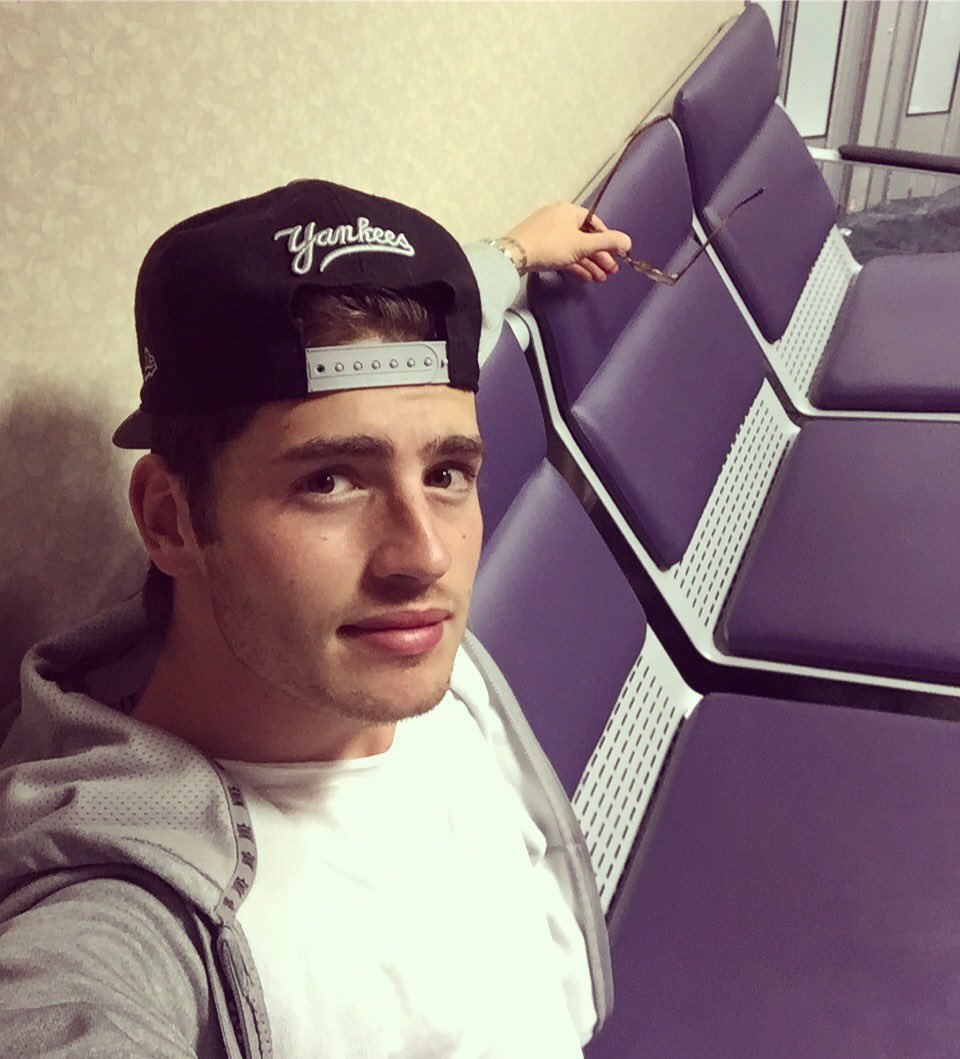 greggsulkin's tweet photo. Wrapped Drink Slay Love this morning. Back to La ✌🏻️🇨🇦✈️ https://t.co/OKhVEAncQT