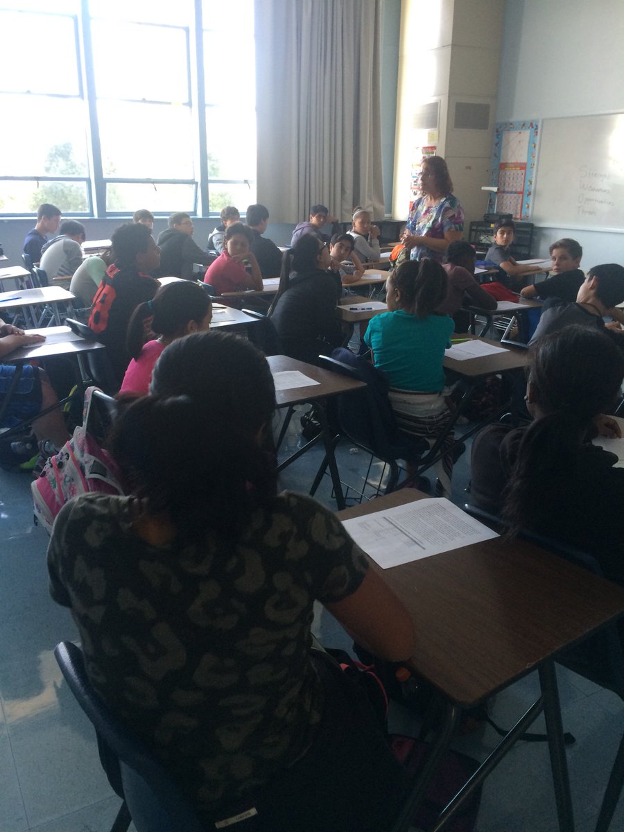 bretharte's tweet photo. Bret Harte Middle College program begins!  It’s a full house! https://t.co/luM2CfmA2L