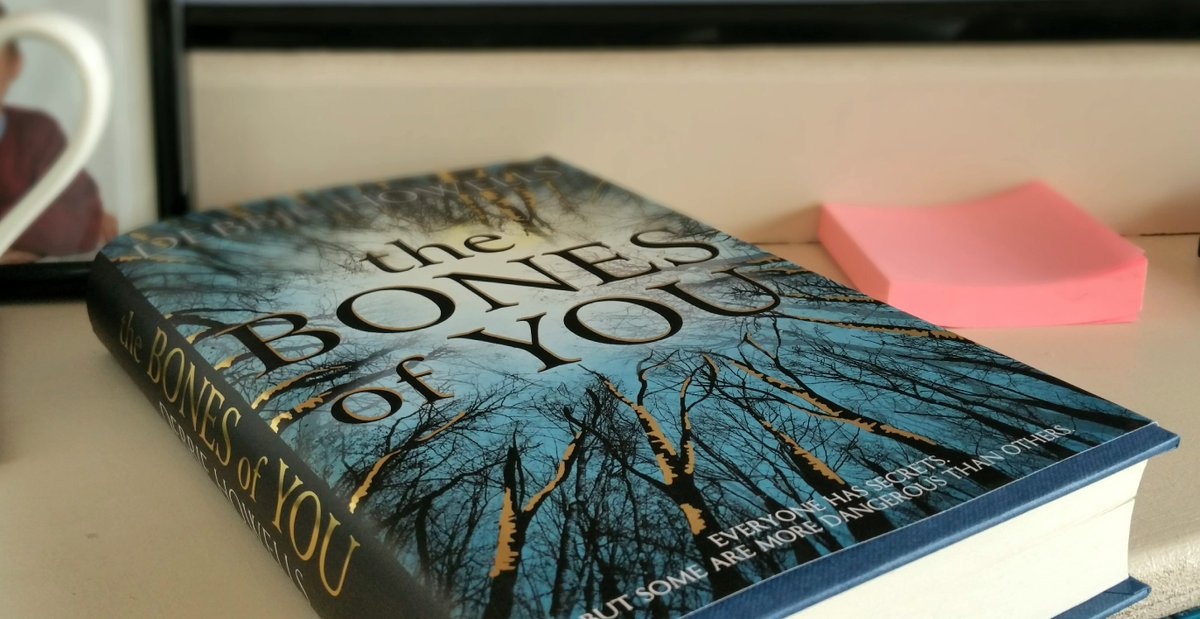 chummymummy1's tweet photo. Book junky trying to find the next fix? https://t.co/Nkx6egTFFE #review #books #read #bonesofyou https://t.co/ZVh8NM3aSy