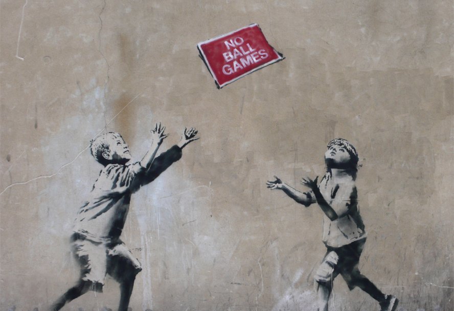 PabloSotoca's tweet photo. #Banksy, el (des)conocido grafitero juega a muchas cosas en la calle, además de al escondite #DepOArte #QueSeJuegue https://t.co/XQIAbfMoag