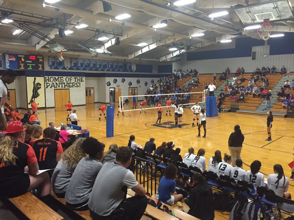 MrAnderson_OPS's tweet photo. Taking in a little Volleyball action! Go Raiders!!! https://t.co/QVz6kaIDBx