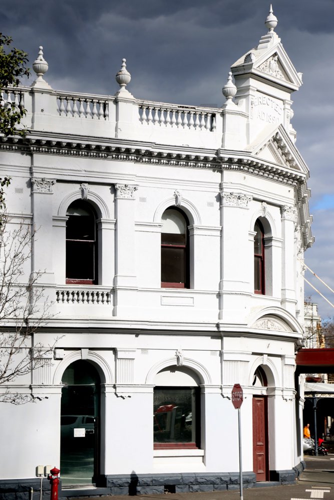 32Blocks_Melbourne_History tweet media