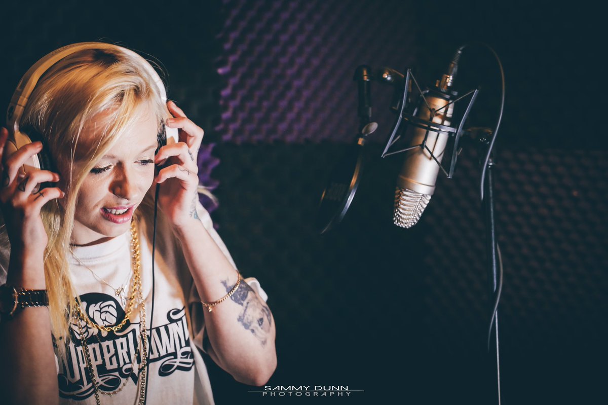 lady_k_ink's tweet photo. upper downs, contact @MCKAYOS_VIBES    #photoshoot #upperdowns @MCKAYOS_VIBES  @ProdbySLoth https://t.co/VeoxBvNz8N