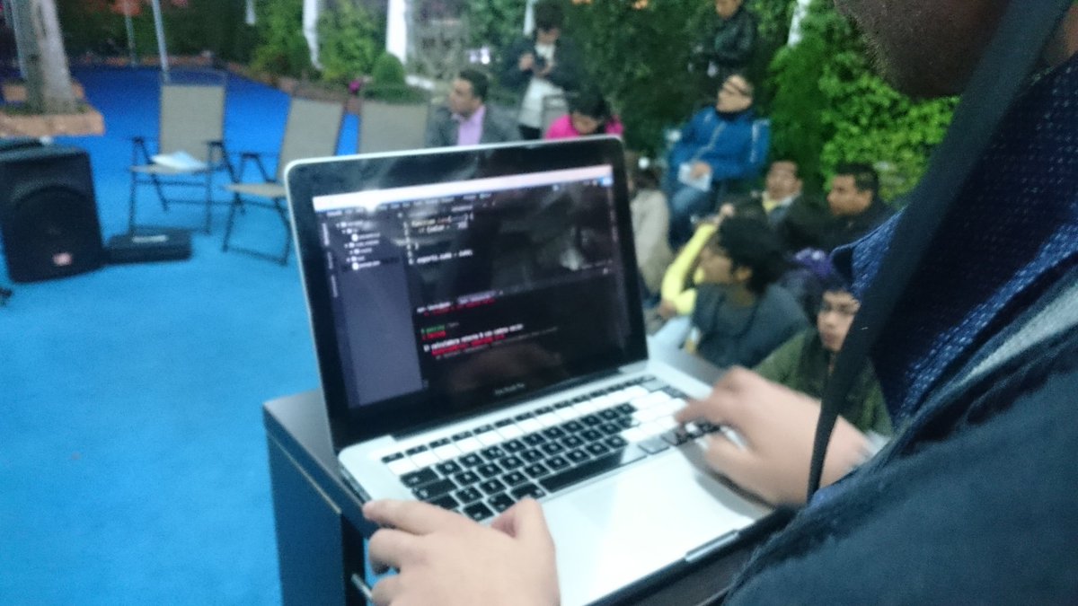 ParqueSoftNar's tweet photo. In #CodingDojoPasto we generate new knowledge 🤓💻👍🖍️📒💻 https://t.co/ekjHdLPWaM