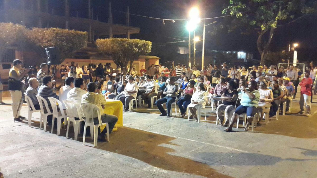 Conversatorio con los moradores de sectores Jorge Yanez y Tulipanes de Parroquia El Salto. <a href="/jteransalcedo/">Johnny Terán Salcedo</a> #Babahoyo