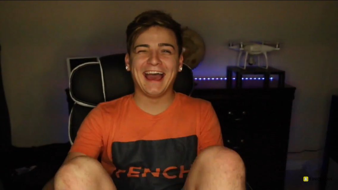 TEMPTEDZACHARY's tweet photo. blessing your tl of this gorgeous angel #itsnickbean @ItsNickBean https://t.co/AAuGTiCExB