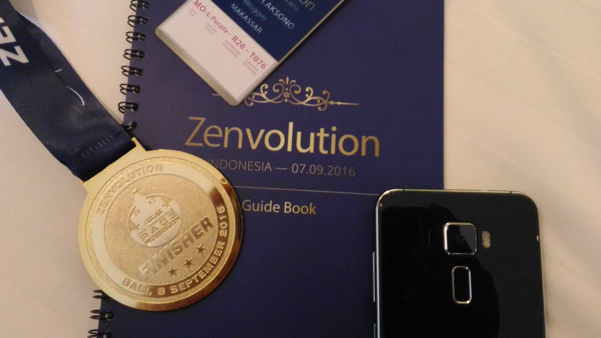 pengeranlugu's tweet photo. Next Zenvolution, The Real Evolution #Zenfone3ID #ZenvolutionID https://t.co/FcqAkbxHW8 https://t.co/ppcbVfeh5V