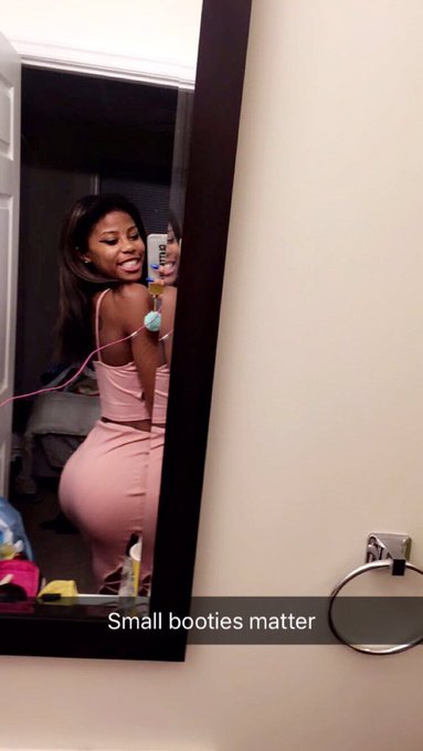 Watch princessmya😜's leaked NSFW photo on TwXstars