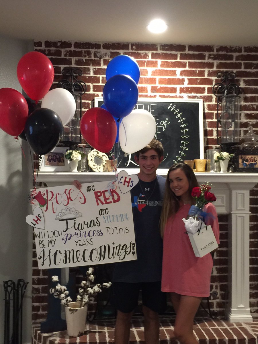 MatthewRoehrig7's tweet photo. HOCO 2016!! LHS and CEN10 hoco with this cutie😻😻😻 https://t.co/TkdQkP3Uak
