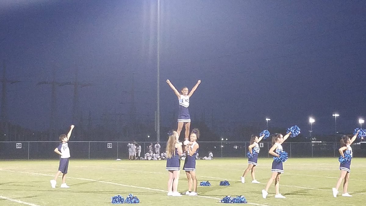 BethSpaulding84's tweet photo. What a gorgeous Texas night for some football! Let's go Falcons! #FMScheer https://t.co/C3nNh0jIFq